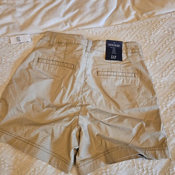 Girl friend khaki shirt size 8 - Picture 2 of 3